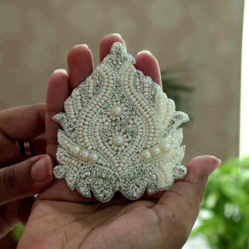 White Pearl Stone Thakur ji Tipara