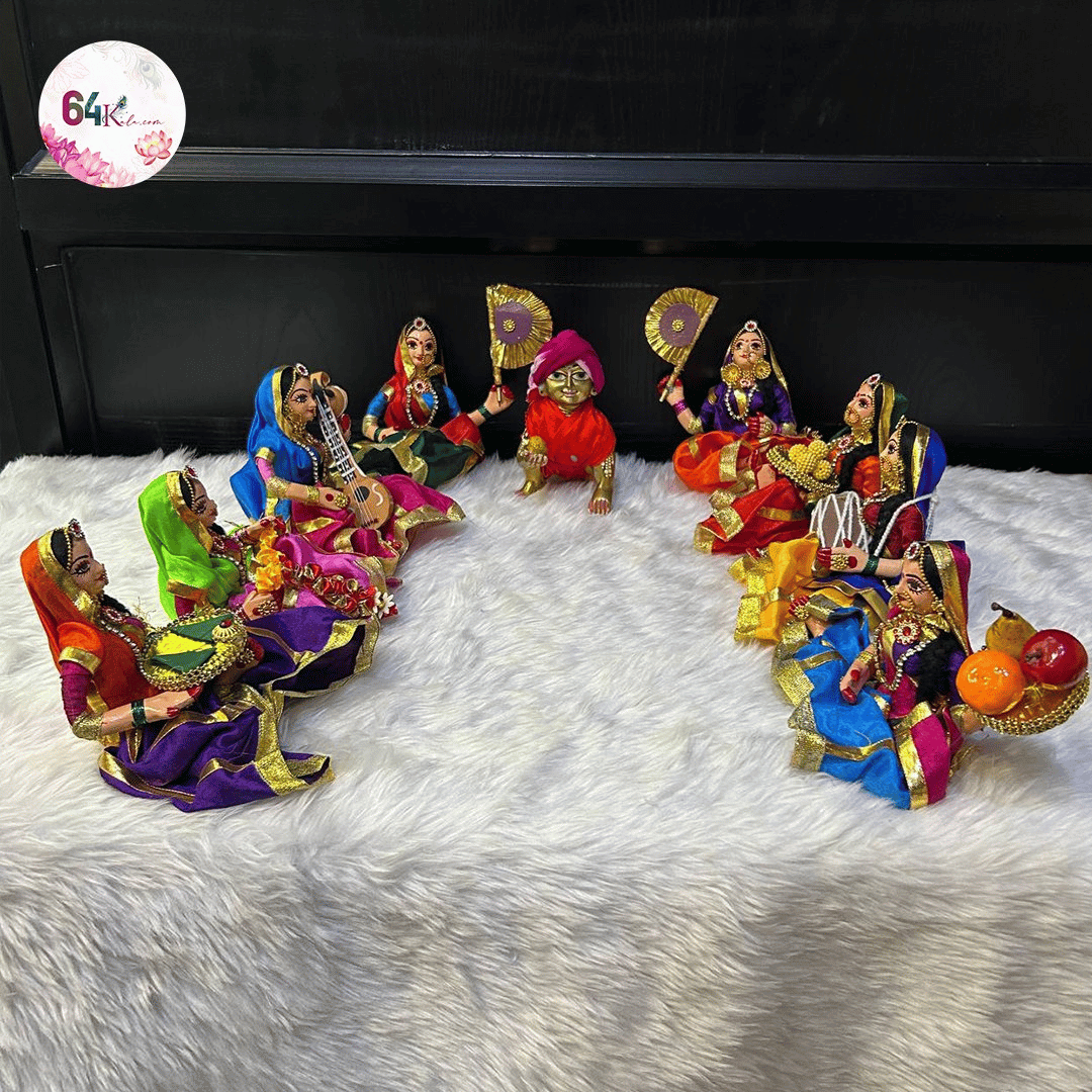 Divine Aasht Sakhiya (Sitting Set)