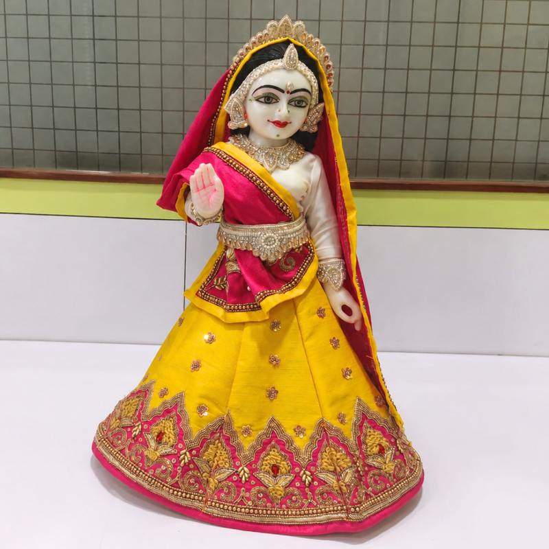 White & silver stone Jewellery Set for Radha Rani