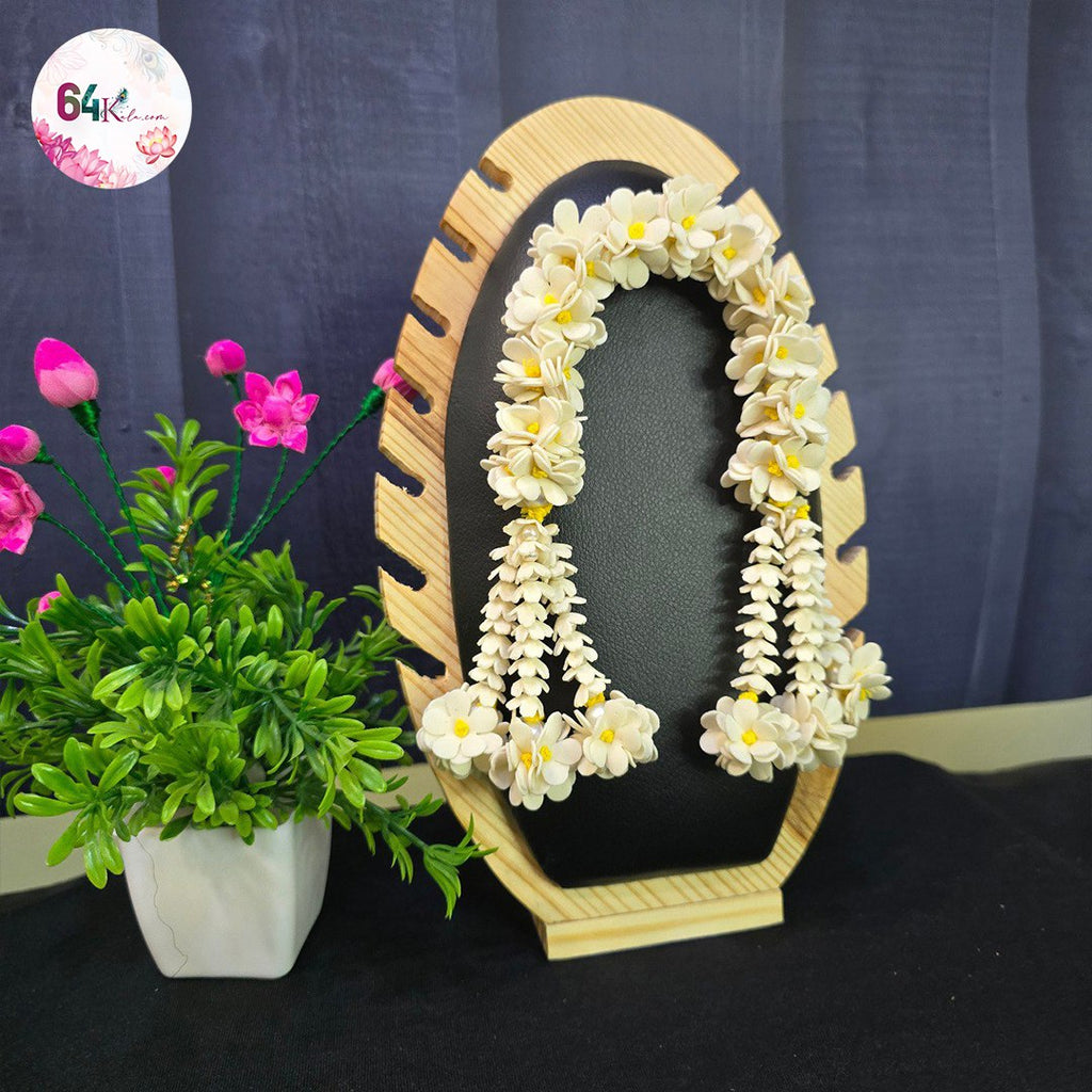 Premium idol flower chandrika 