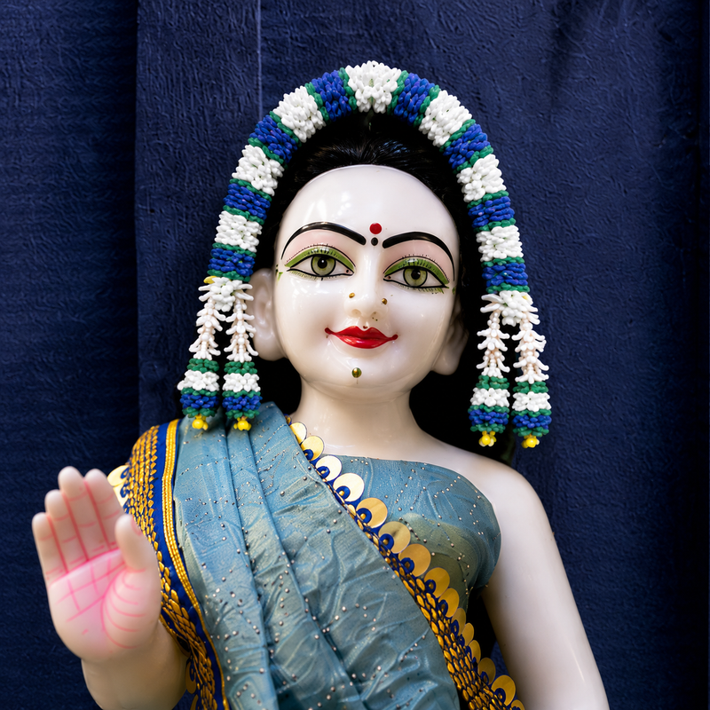 Blue White Chandrika