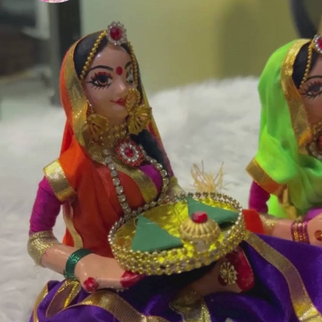 Divine Aasht Sakhiya (Sitting Set)