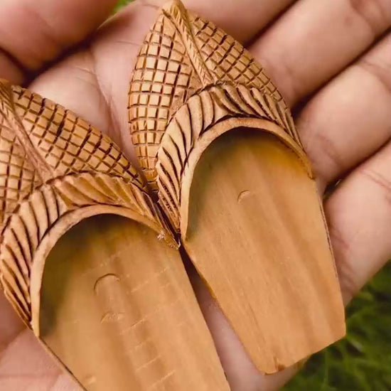 64kala Pure Sandalwood  Charan Paduka